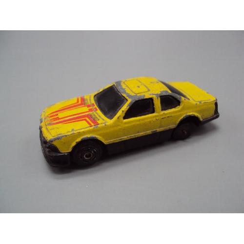 Машинка модель BMW 635 CSi бмв желтый Китай №18782