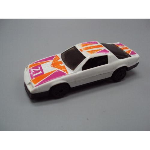 Машинка модель Chevrolet 1928 Camaro Z28 белый шевроле камаро 21 Китай №18901