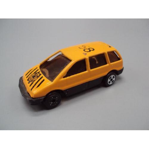 Машинка модель Chevrolet chevy lumina 58 желтый шевроле люмина Китай №18861