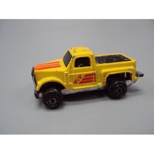 Машинка модель Ford Flareside 1982 Pickup желтый пикап Китай №18830