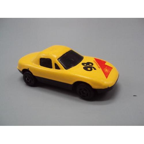 Машинка модель Mazda MX-5 Miata желтая Мазда Мыиата 98 Китай №18898