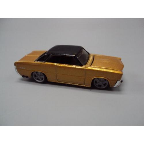 Машинка модель Pontiac GTO 1965 Bburago 1:64 Китай золотой №18763