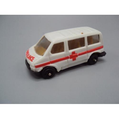 Машинка модель Volkswagen transporter new ray 1995 Ambulance Фольтсваген скорая помощь Китай №18818