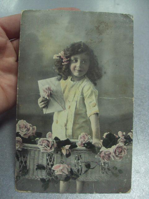 открытка  девочка с конвертом медынь 1917 №1537
