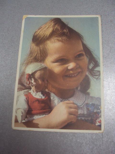 открытка девочка с куклой  №160