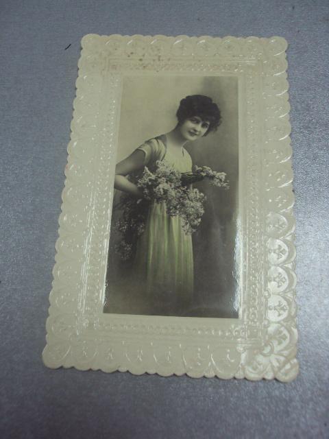 открытка девушка с цветами 1925 №1491