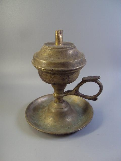 Подсвечник лампа керосиновая или спиртовка с ручкой маленькая высота 11,5 см (№ 1533)