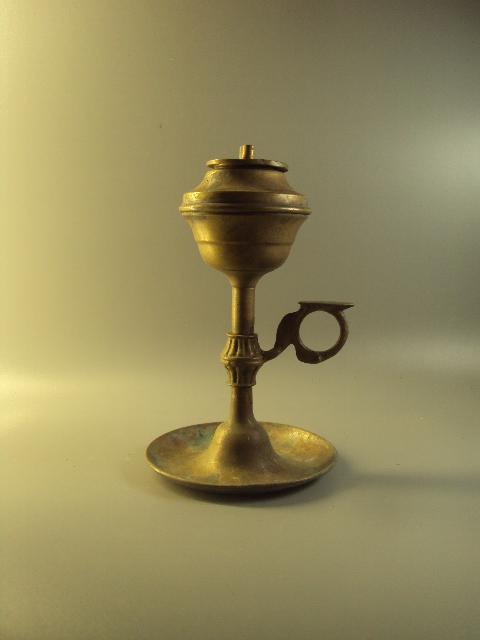 Подсвечник лампа керосиновая или спиртовка с ручкой высота 15,5 см (№ 1534)