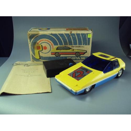 радиоуправляемая игрушка автомобиль вираж 1988 в родной коробке высота 7 см, длина 20 см №5741