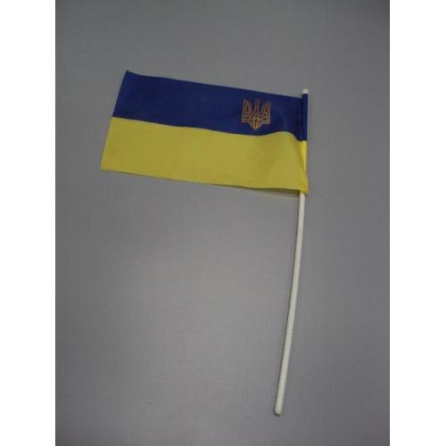 Сувенирный настольный флаг украины флажок высота 33 см, размер флага 13 х 19 см №13494