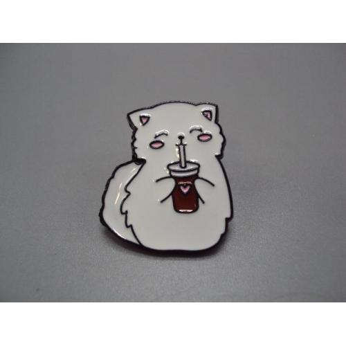 Значок пін кіт котик п'є каву киця і кава кішка знак брошка №18438