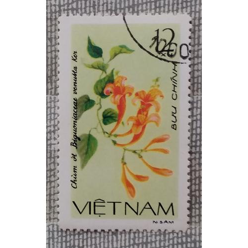 Вьетнам 1980 г - цветы, бигнония