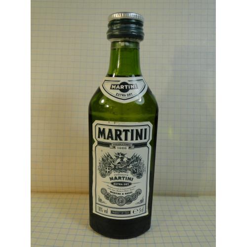 MARTINI  EXTRA DRY мини бутылочка 50 мл. 