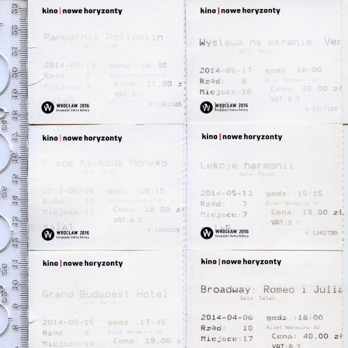 19 билетов, 1 конверт, 5 программок,  2 промо-буклета, 5 книжек-буклетов кинотеатра Nowe Horyzonty