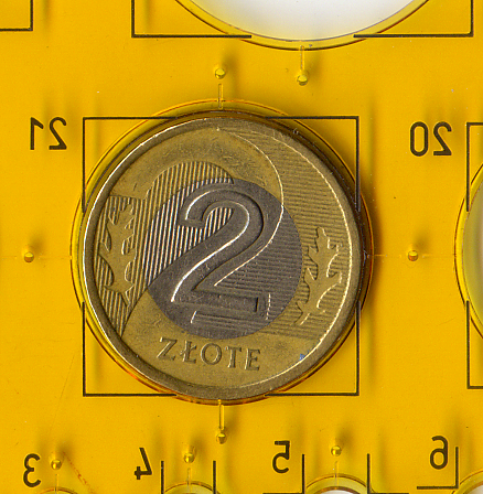 Повсякденна монета 1995 року номіналом 2 злотих Республіки Польща.