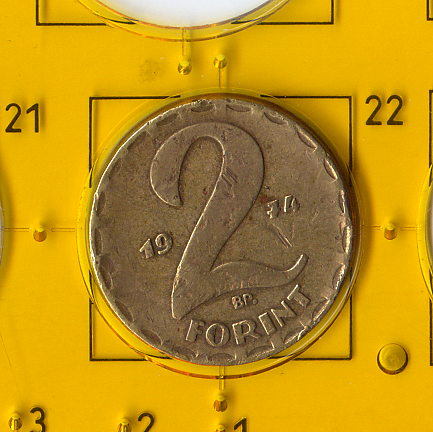 Обиходная монета Венгерской Народной Республики 1974 года номиналом 2  форинта.