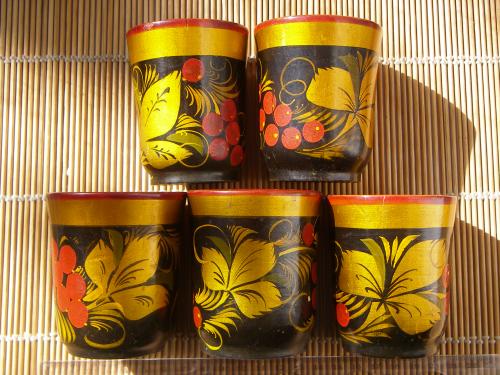 Сувенирная деревянная росписная посуда, 5 стаканов, промысел Хохлома периода СССР, с износом.