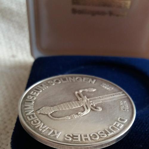 Медаль Золінґен срібло.