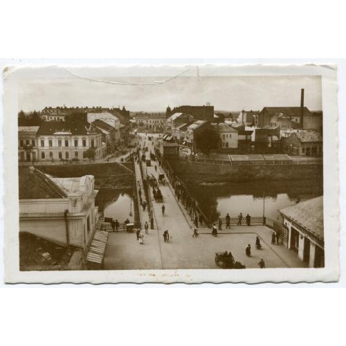 Поштівка-фото Ужгород, Вид через міст на Масарикову Площу.