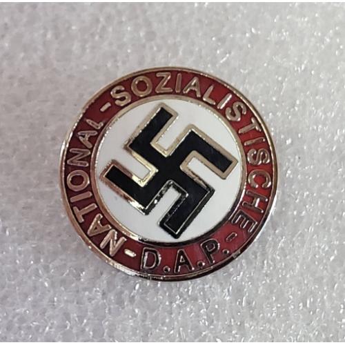 Германия. Третий Рейх. Партийный знак НСДАП NSDAP в серебре - качественная копия