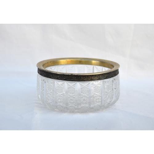 Кришталева цукерниця зі срібним обідком 875*. (3135)