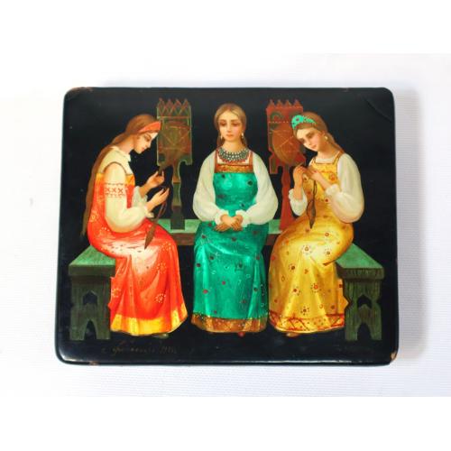Скринька "Три сестриці". Федоскіно, 1977 рік, автор Татаркіна. (3352)