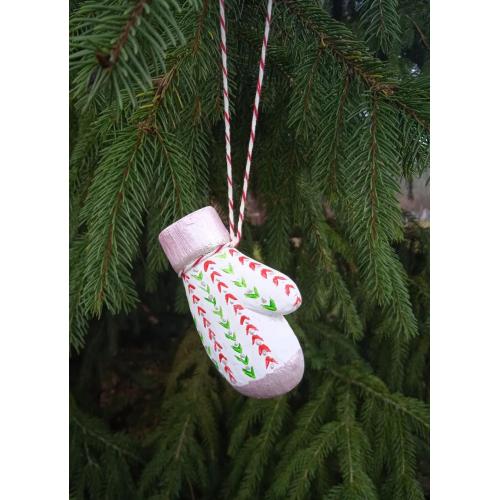 Ялинкова іграшка "Рукавичка", ручна робота, дерево, різьба