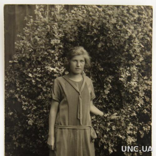 Старое фото Женщина в саду нач. ХХ в. Germany