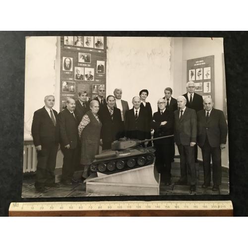 Фотографія Патонівці Зварювання у танкобудуванні