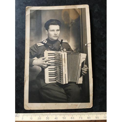 Фотографія Співаки та музиканти 1944