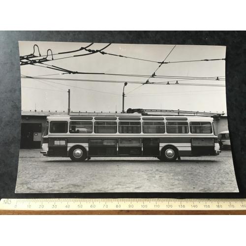 Фотографія велика Тролейбус