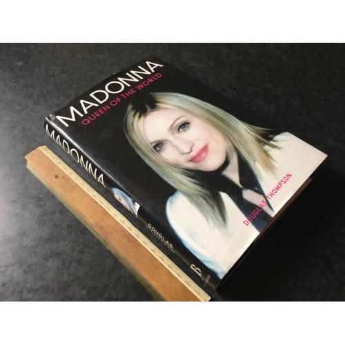 книга альбом Мадонна 2001