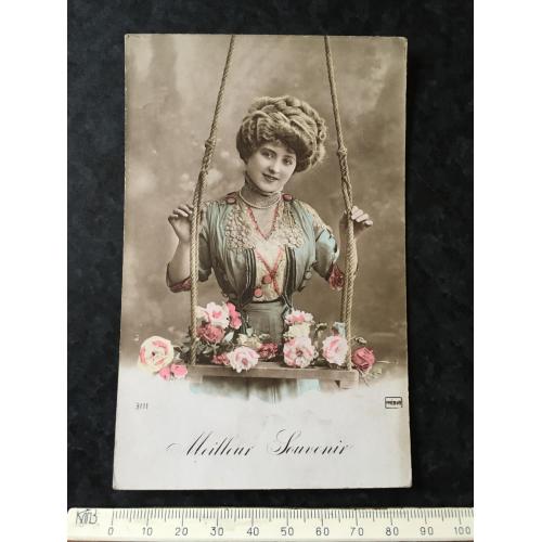 Листівка Жінки і мода