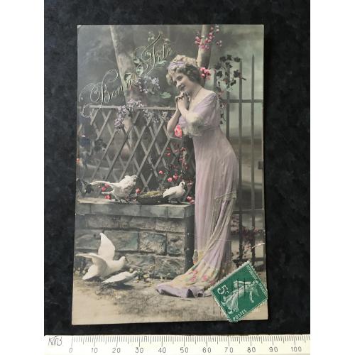 Листівка Жінки і мода