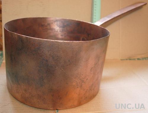 Ковш антикварний кований мідний. Медь, посуда старинная для использования или декор.