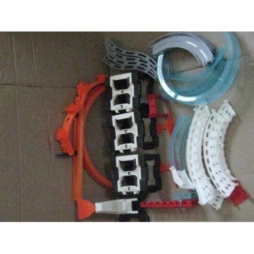 Деталі від трек hotwheels та інші