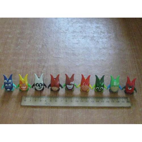 Фігурки Кіндер Kinder  Egg Crazy Friends