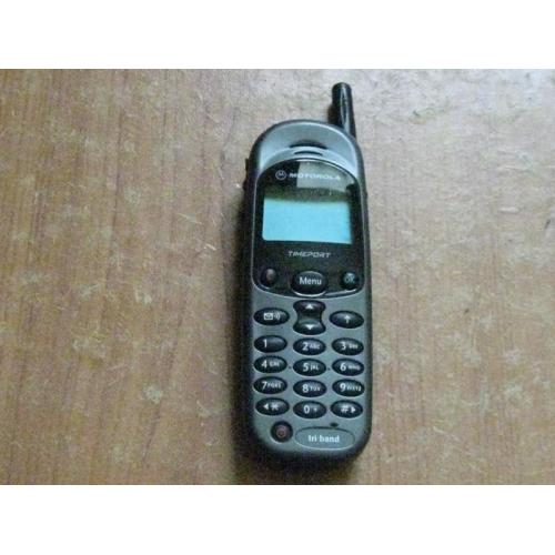 Телефон Motorola L7089 