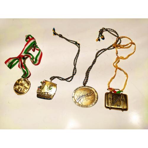 4 шт оптом -- Коллекционная медаль Германия - Памятная или сувенирная  . 