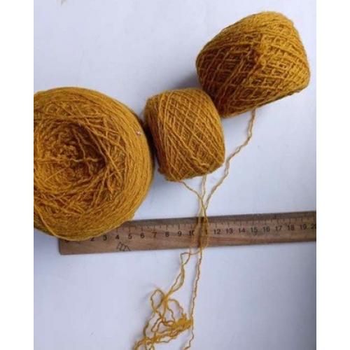 Пряжа нитки шерсть , новая горчичный цвет вес 135 грамм для рукоделия поделок