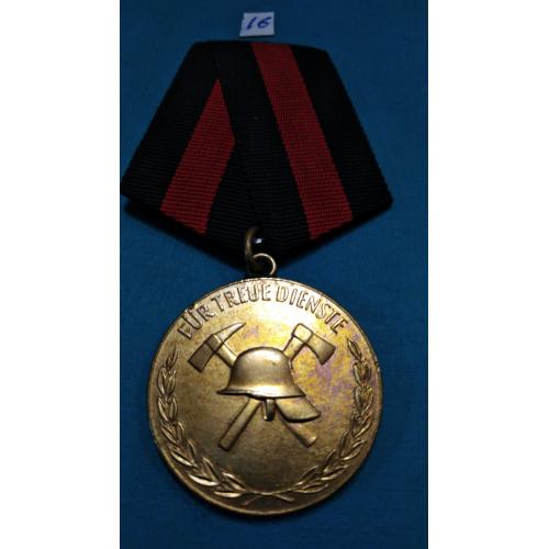 Пожарная охрана. Медаль. ГДР. Оригинал. Пожарные - 16