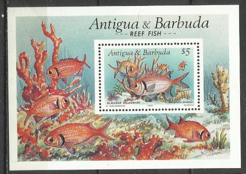 марки  Антигуа и Барбуды 1990 **