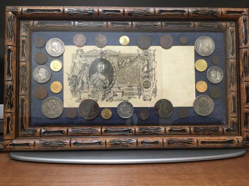 Картина инсталляция с денежными знаками времени правления императоров Российской империи 