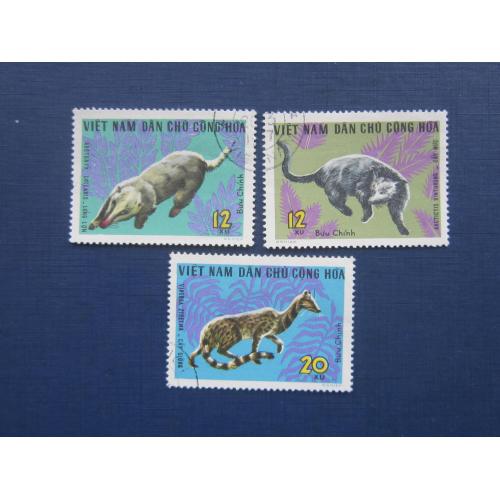 3 марки Северный Вьетнам 1967 фауна дикие животные гаш