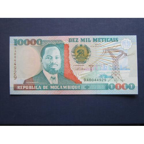 Банкнота 10000 метикал Мозамбик 1991 фауна бык UNC пресс