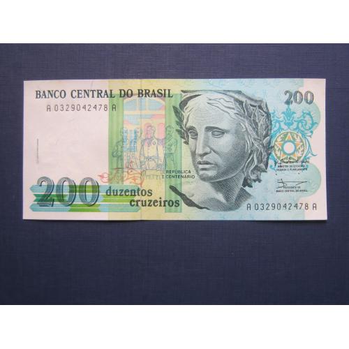 Банкнота 200 крузейро Бразилия 1990 UNC пресс