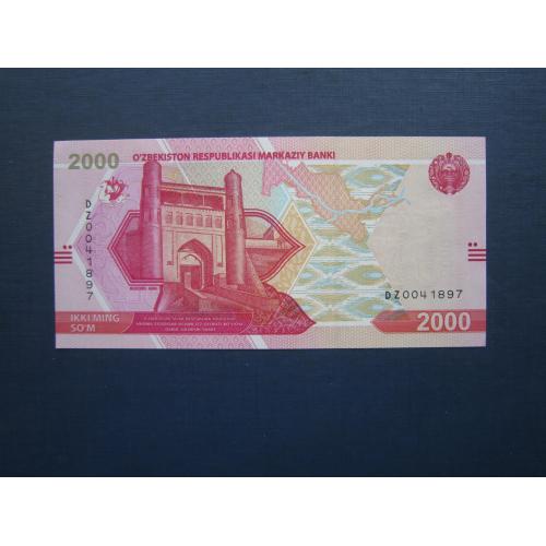 Банкнота 2000 сом Узбекистан 2021 UNC прес