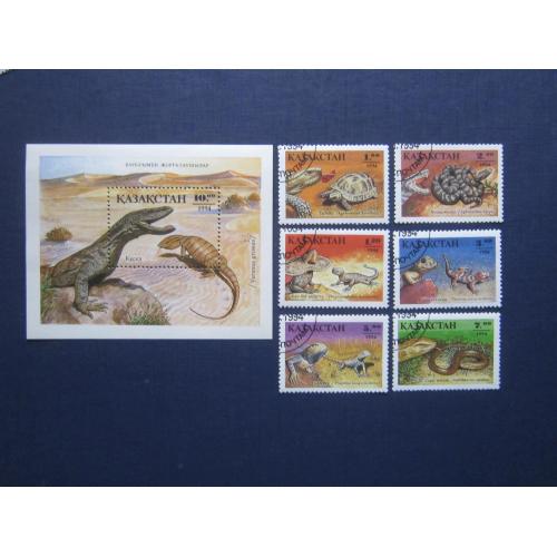 Блок + 6 марок Казахстан 1994 пресмыкающиеся змеи ящерицы чкрепаха гаш КЦ 2.7 $