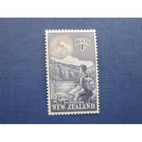 Марка Новая Зеландия 1954 дети детство спорт туризм здоровье 2 + 1 пенс MNH