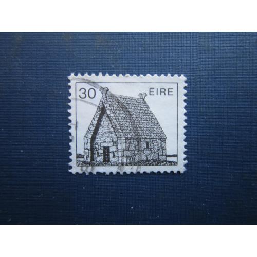 Марка Ірландія 1983 стандарт архітектура 30 пен гаш